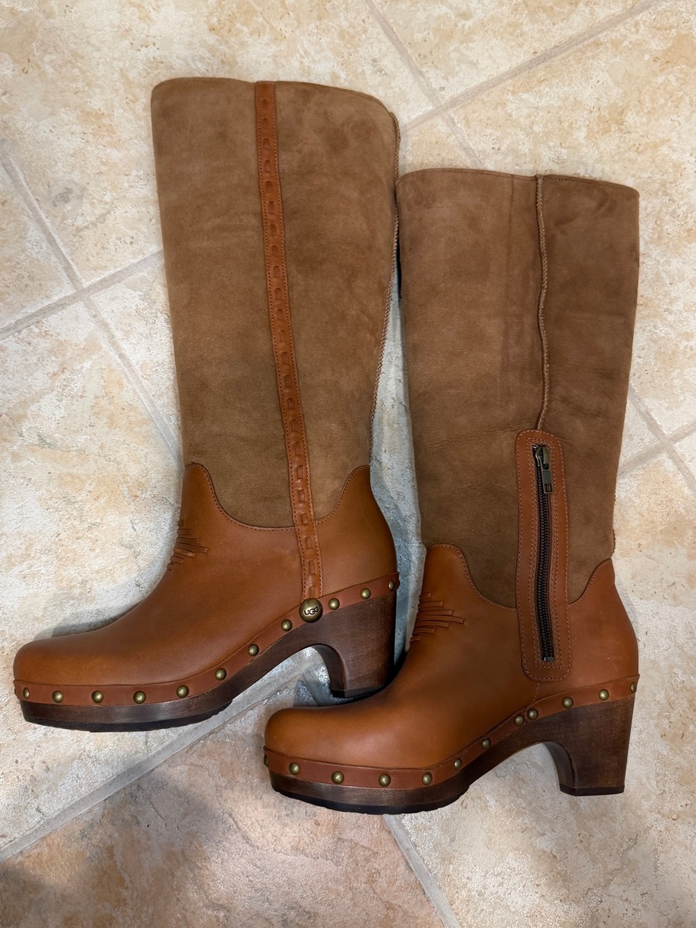 UGG real fur from lamb Clog Studded Boots - brand new USA size 7